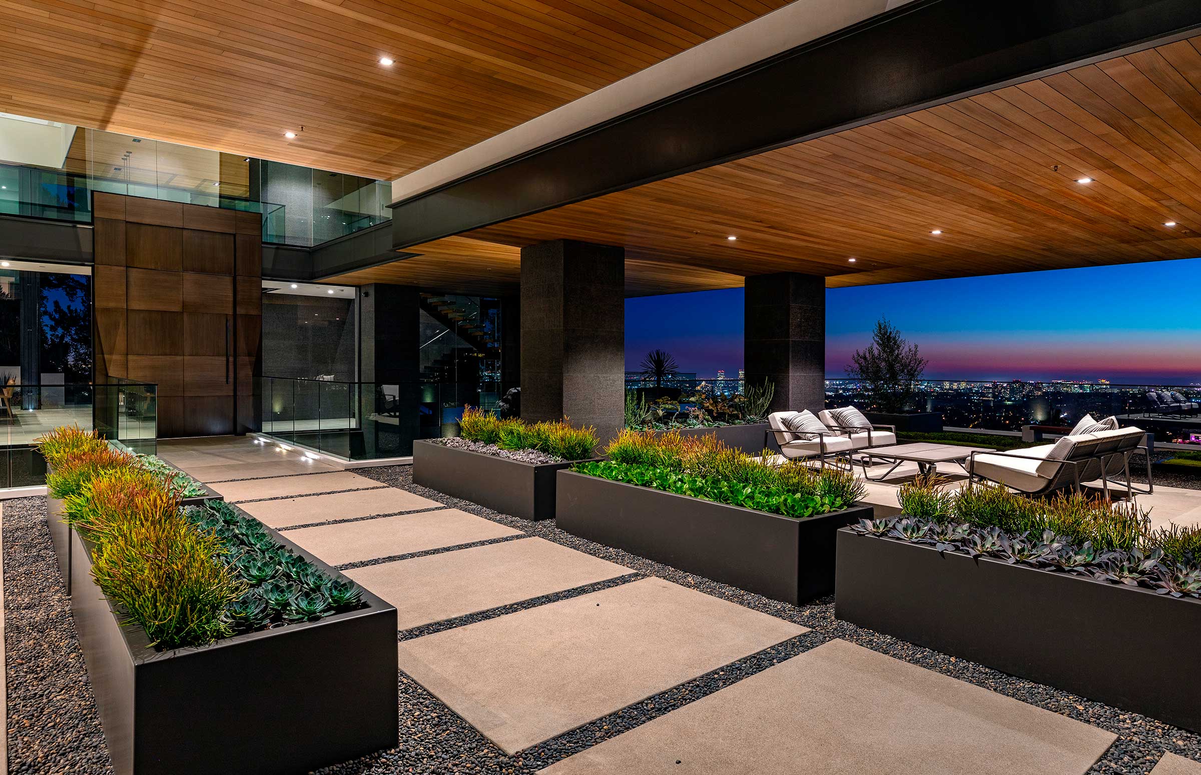 Exterior shot 18