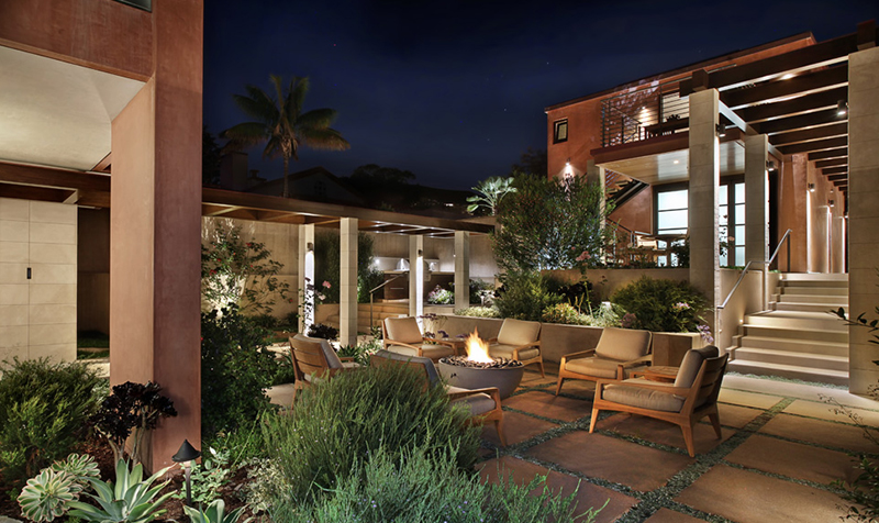 Exterior shot 13